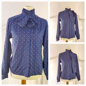 Pan-ter VTG High Neck Paisley Blouse Size 9/10 (Large)